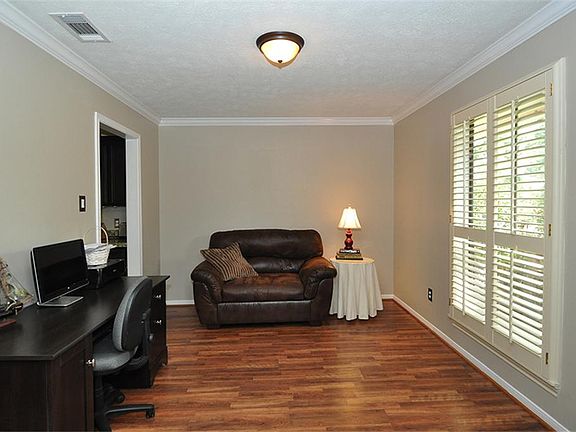 2nd image of 3907 Valley Haven Dr