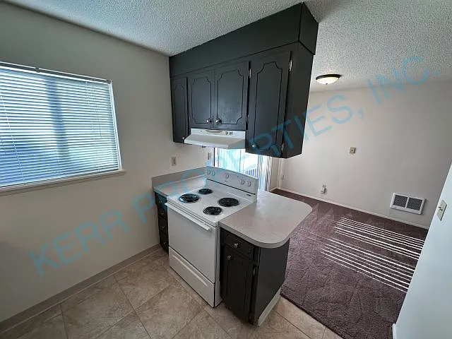 7512 SE Steele St — Photo 8