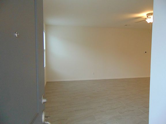 3rd image of 788 W Nova Pl