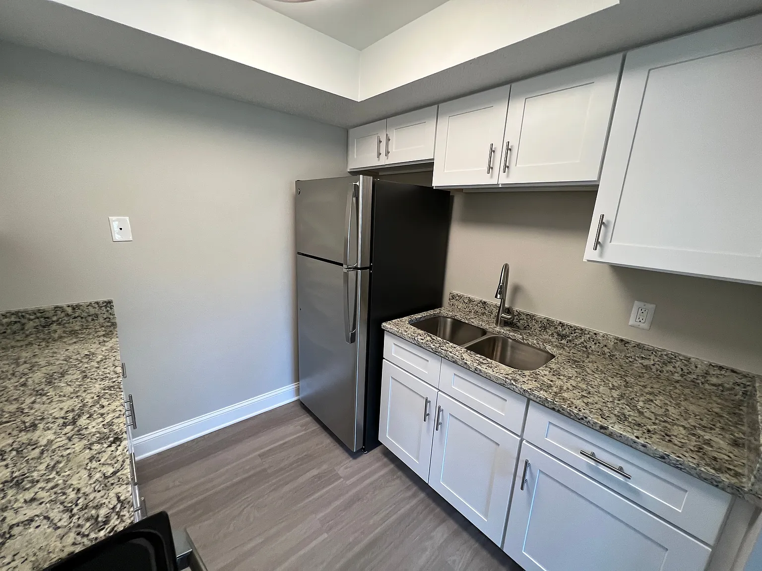 4700 46th Ave N Unit #3 — Photo 4