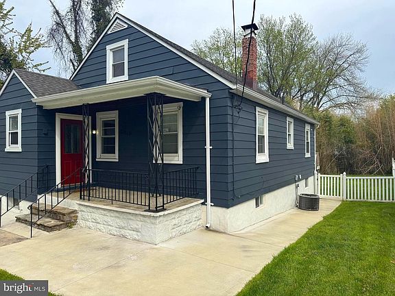 3rd image of 5819 Westwood Ave