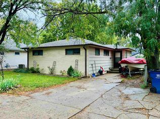 951 S 2nd St, Salina, KS 67401