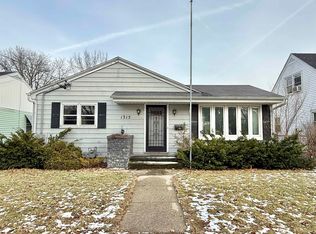 1315 Hackett St, Beloit, WI 53511