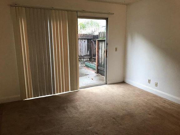 5th image of 1831 H St APT 2