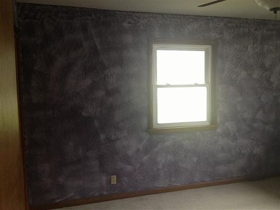 3rd image of 1910 Liberty Ln