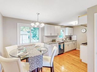 120 Cobb Ave, Chicopee, MA 01013