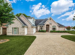 136 April Waters Dr N, Montgomery, TX 77356