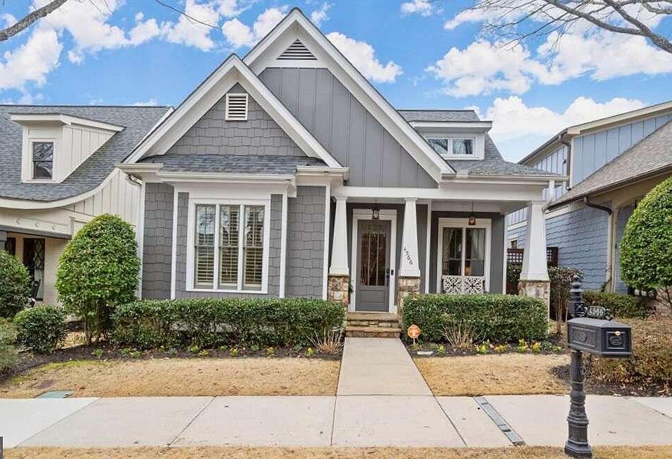 1st image of 4566 Lois St SE