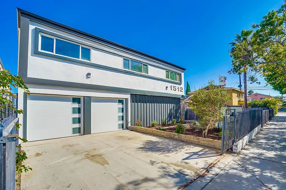 1512 Sherman Pl — Photo 2