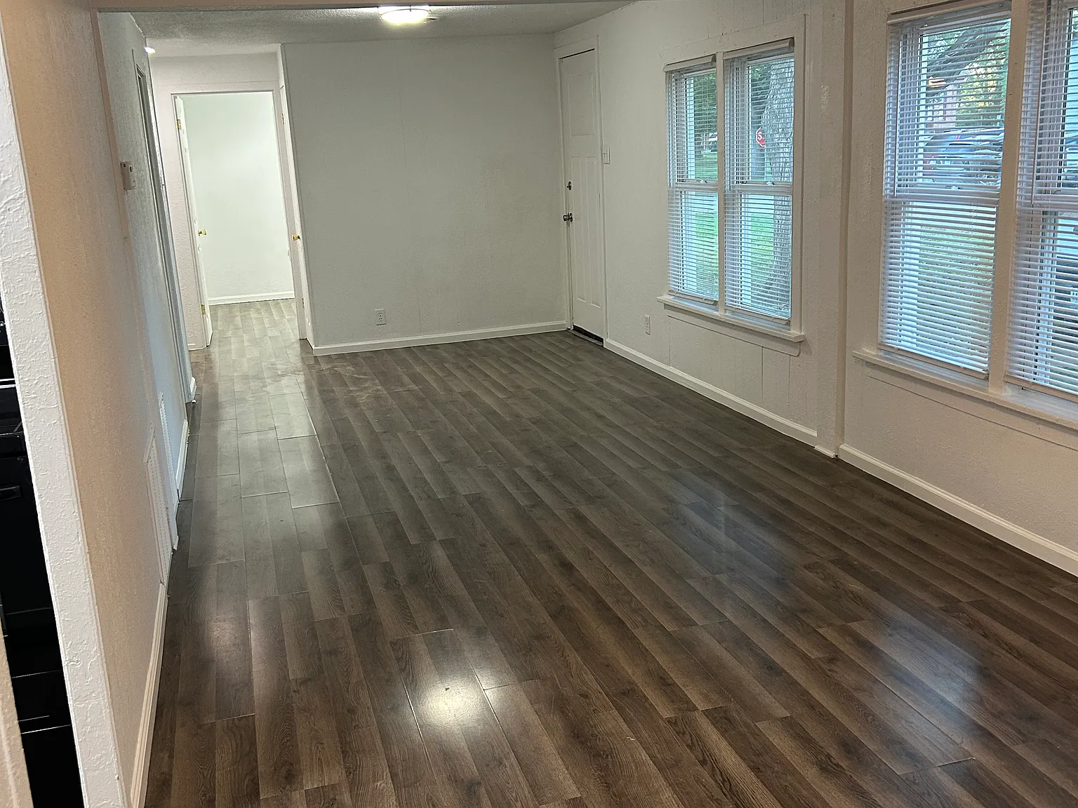 4 bed, 750 sqft, $1,350 — Photo 3