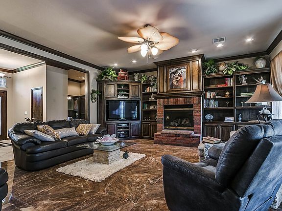 5th image of 10512 Crystal Creek Dr