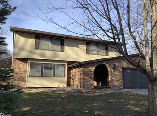 708 3rd Ave SE, Hampton, IA 50441