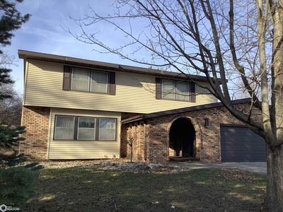 708 3rd Ave SE, Hampton, IA, 50441