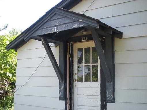 2nd image of 114 Orange St