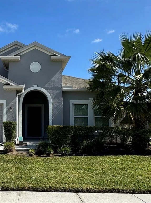 2 bed, 1.0 bath, 400 sqft, $1,950 — Photo 1
