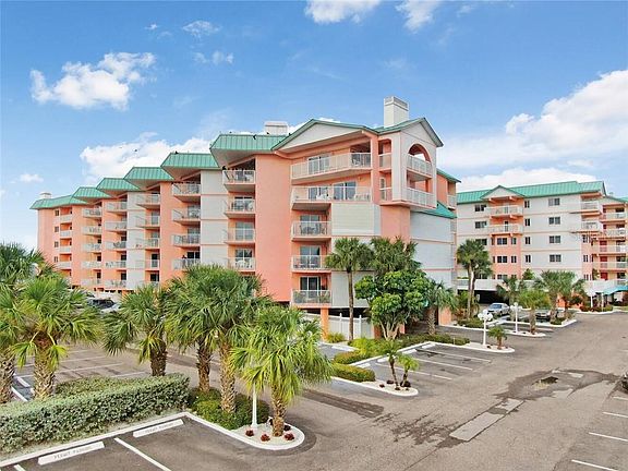 4th image of 18400 Gulf Blvd APT 1502