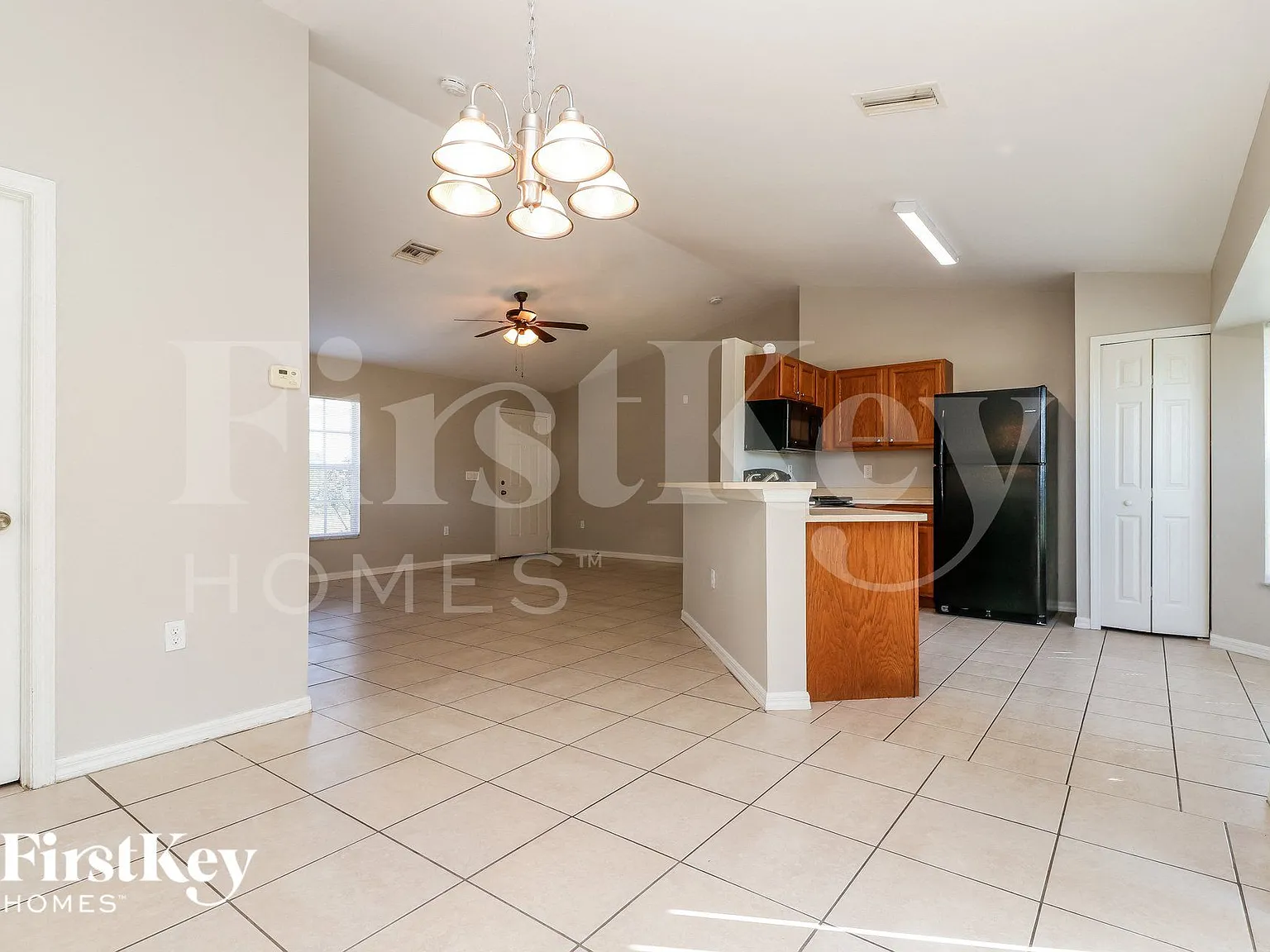 3 bed, 2.0 bath, 1220 sqft, $1,675 — Photo 4