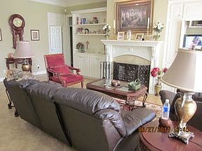 5th image of 2429 Churchill Dr