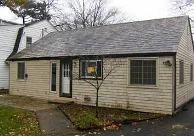 3rd image of 48 E Riverglen Dr