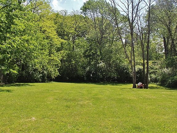 3rd image of 4245 Westbourne Dr