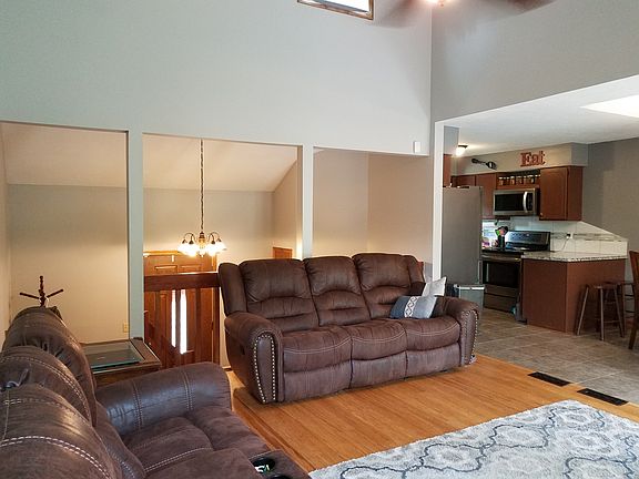 3rd image of 8203 S 151st Ave