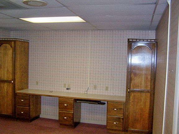 4th image of 2505 S Park Ave