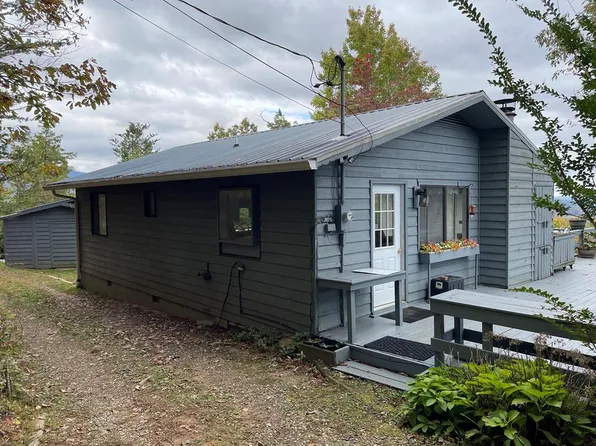 1010 Oakland Ln, Andrews, NC 28901