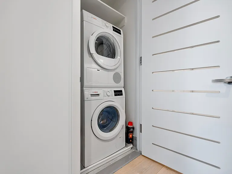501 3rd Ave #8C — Photo 8