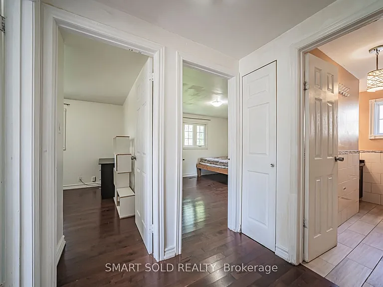 5 Horseley Hill Dr E — Photo 21