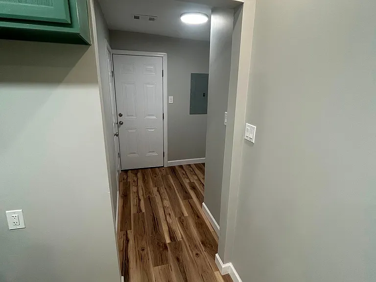 890 Maury St — Photo 14