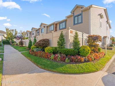 58 Gina Ct, Staten Island, NY, 10314