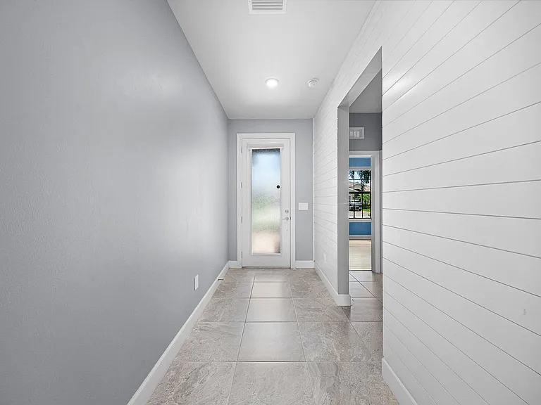 3685 E Hampton Cir — Photo 3