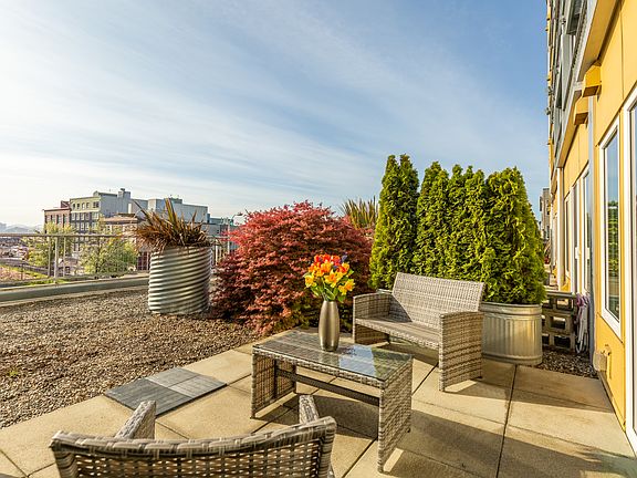 Open sky terrace - day time.