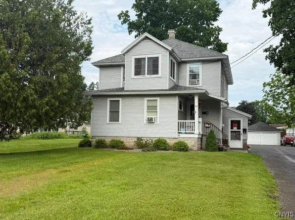 33 State St, Oneida, NY 13421