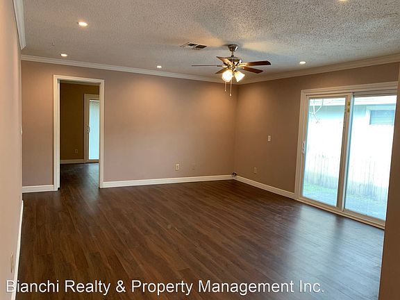 2nd image of 1736 Tall Pines Dr