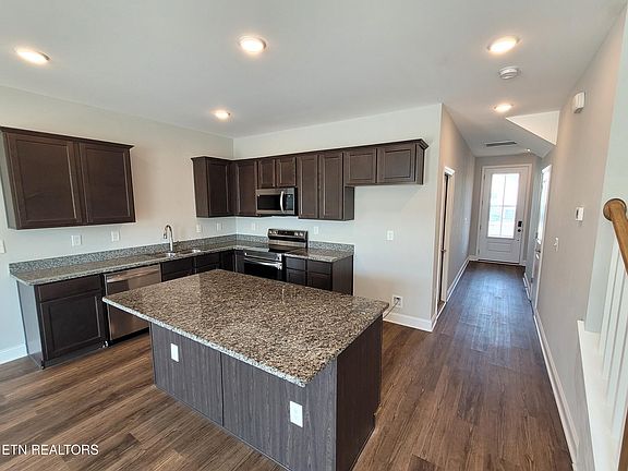 5th image of 435 Harper Village Way