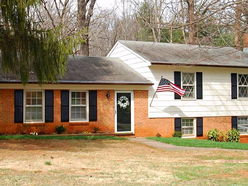 1st image of 151 Collington Dr