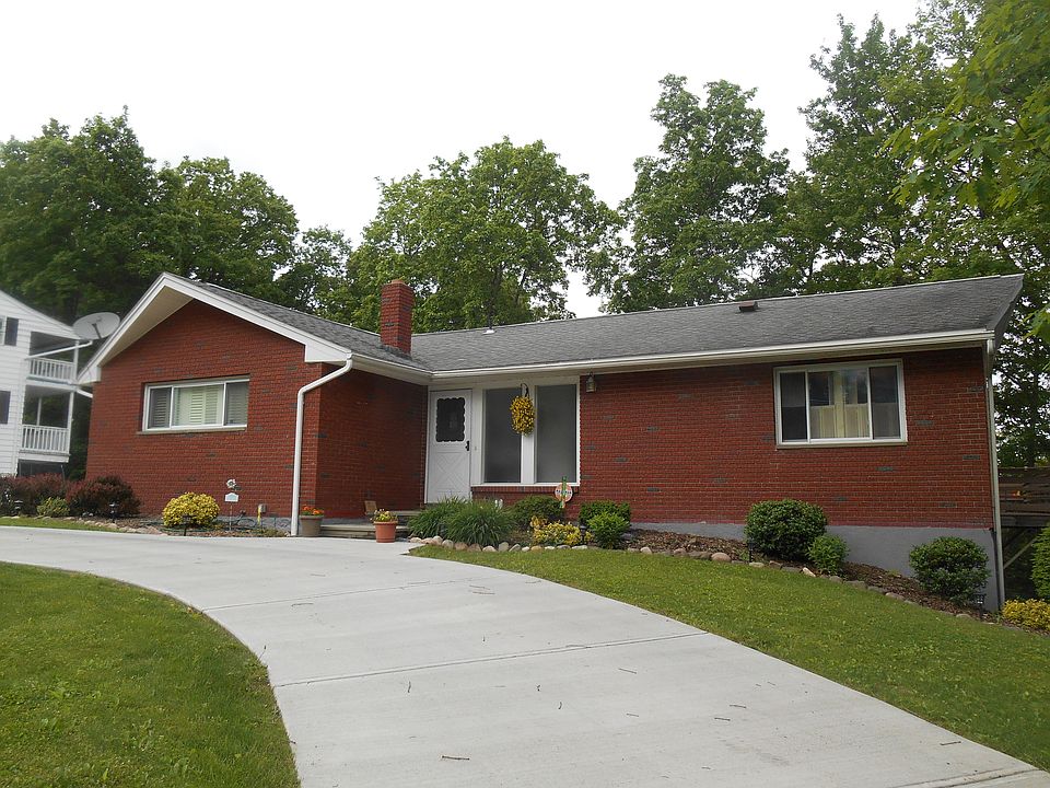 1st image of 310 Skye Island Dr