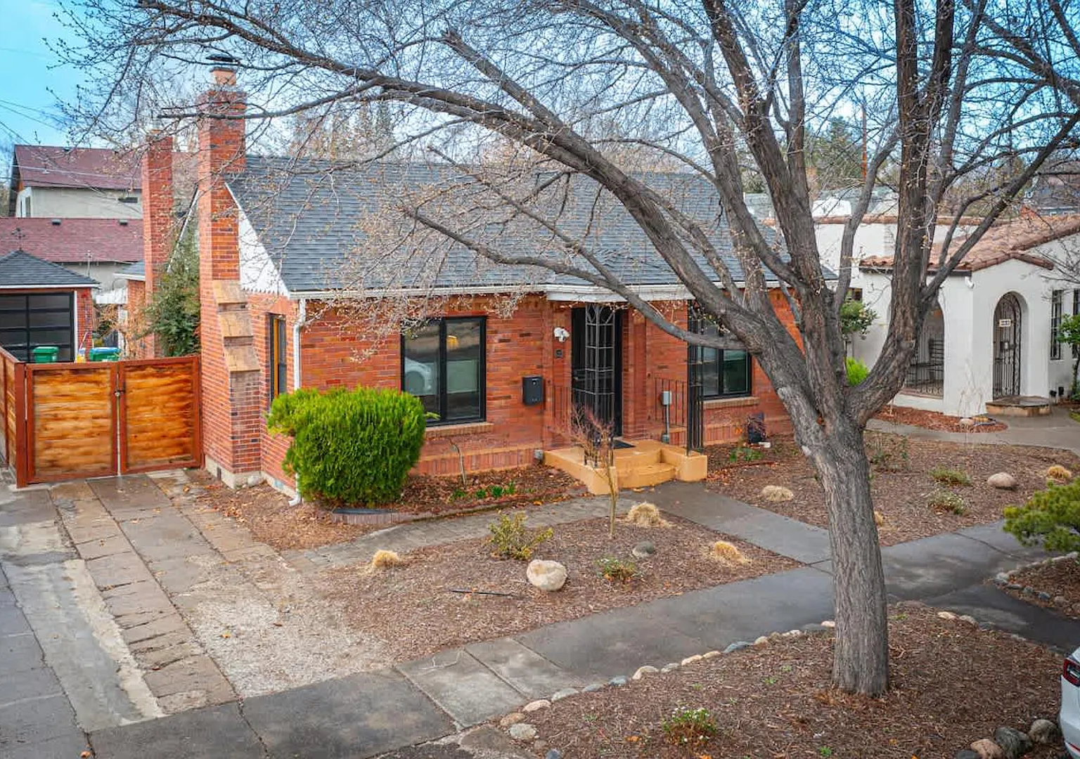Stylish Old Reno Home Near Midtown + EV Charger — Photo 2