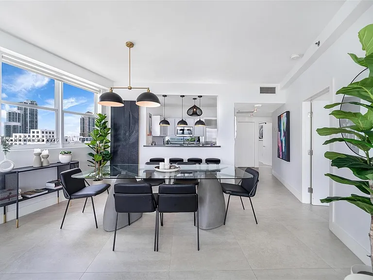 226 Ocean Dr #8F — Photo 15