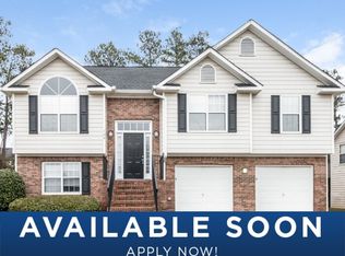 109 Horseshoe Bnd, Riverdale, GA 30274