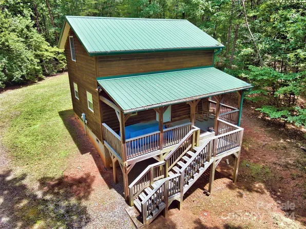 255 Lucky Horse Ln, Lake Lure, NC 28746