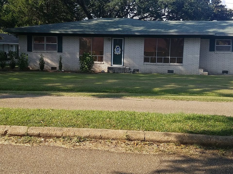 1st image of 411 Demoncherveaux Blvd