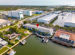3717 46th Ave S APT 8, Saint Petersburg, FL 33711