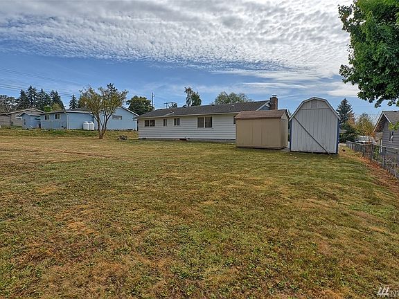 4th image of 8007 Grace Ln