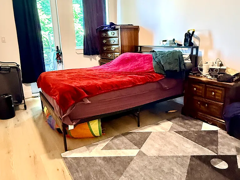 1183 New York Ave #3B — Photo 4