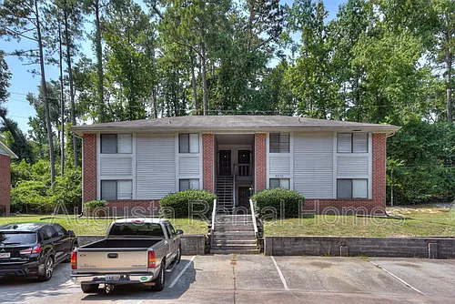 3510 Woodlake Rd Photo 1