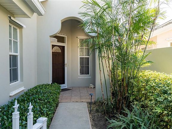 3rd image of 8738 Lakeside Blvd