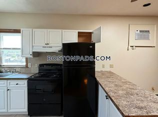 2 Prescott St #1, Hyde Park, MA 02136