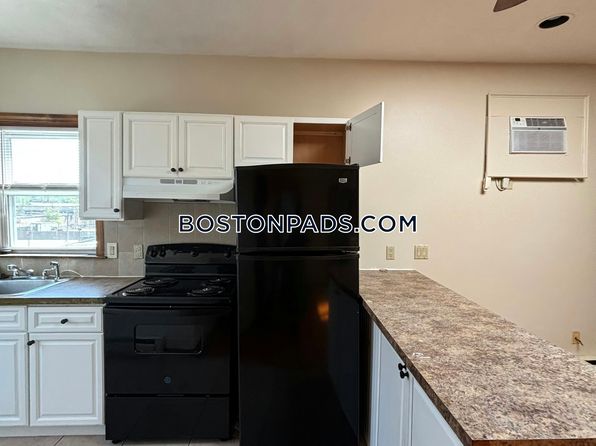 2 Prescott St #1